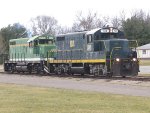 Ohio South Central Railroad (OCSR) 104 & 4537